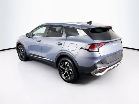 Used 2023 Kia Sportage EX AWD/4WD image 5