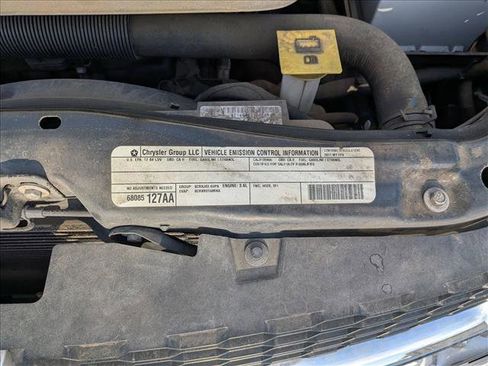 Used 2011 Dodge Grand Caravan Mainstreet image 14