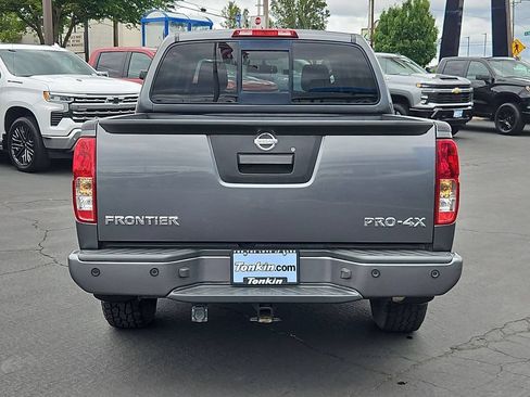Used 2018 Nissan Frontier PRO-4X AWD/4WD image 5