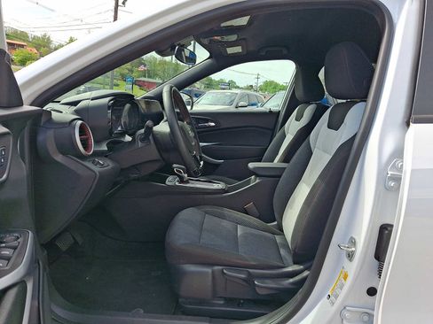 Used 2024 Chevrolet Trax RS w/ Driver Confidence Package FWD image 13