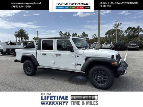 New 2026 Jeep Gladiator Sport AWD/4WD image 1