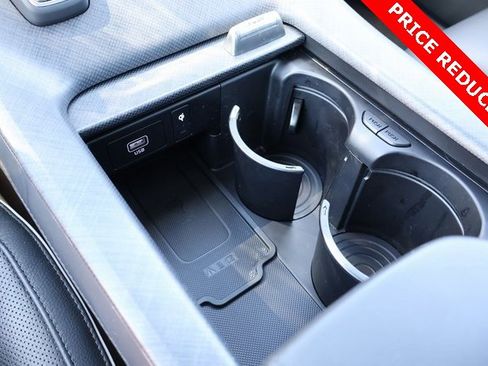 Used 2024 Hyundai Palisade Limited image 23