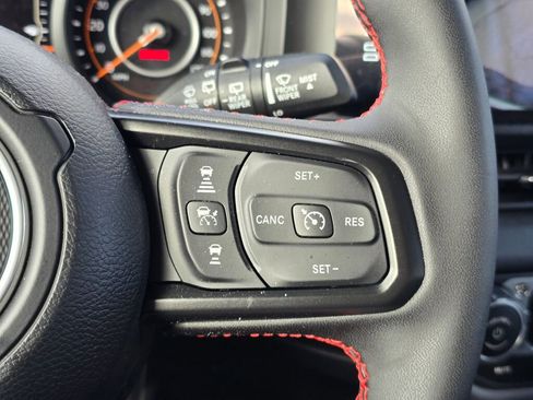 Used 2024 Jeep Wrangler Unlimited Rubicon w/ Convenience Group image 35