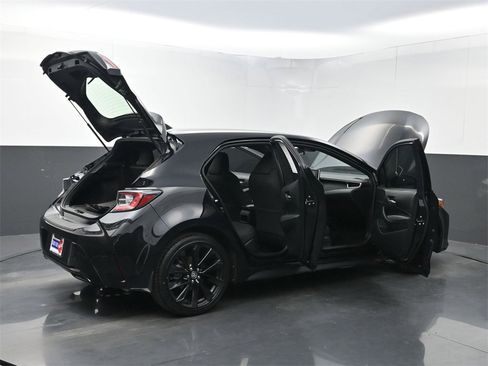 Used 2022 Toyota Corolla SE image 36