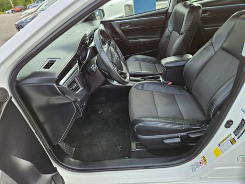 Used 2016 Toyota Corolla LE image 10