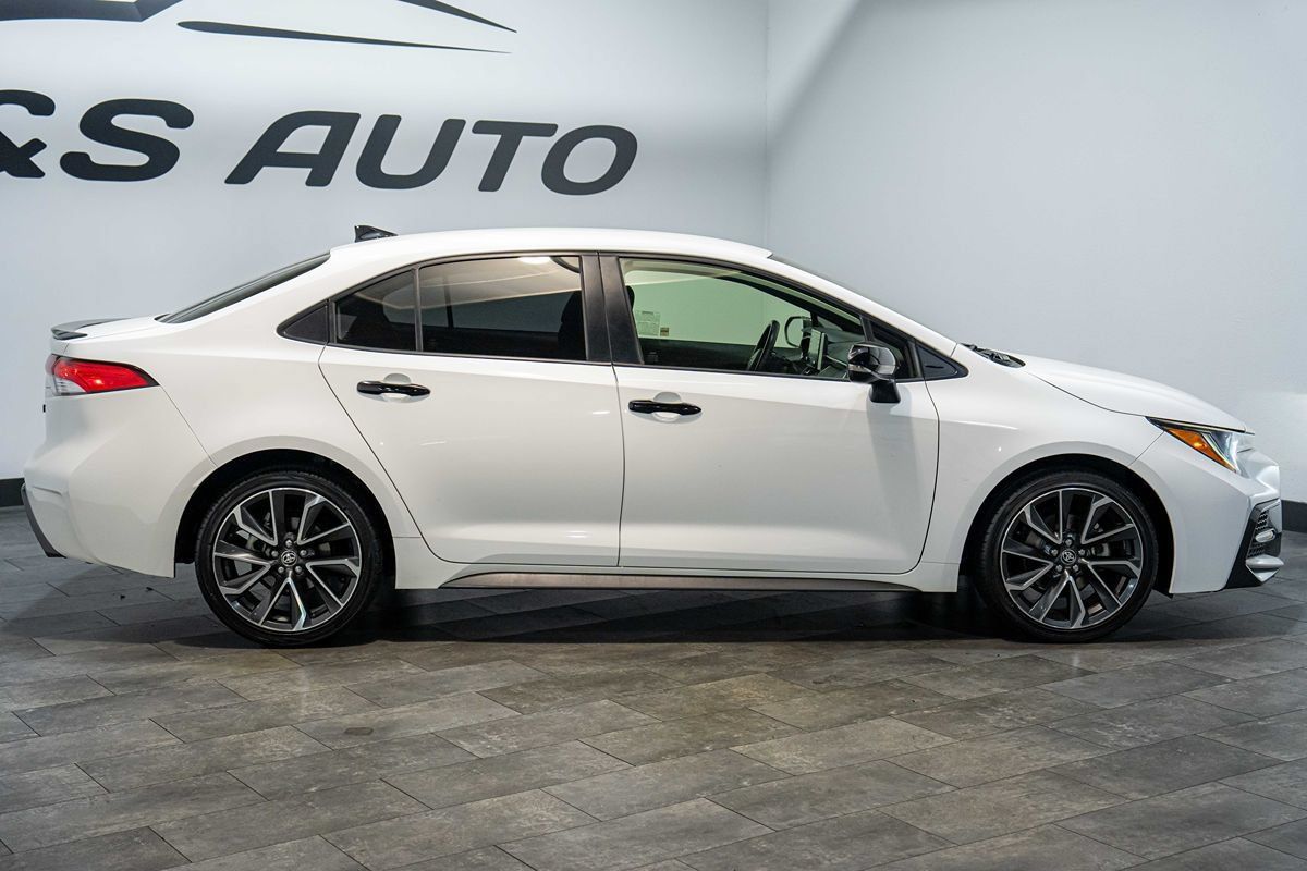 Used 2020 Toyota Corolla SE w/ Carpet Mat Package (TMS) FWD image 6