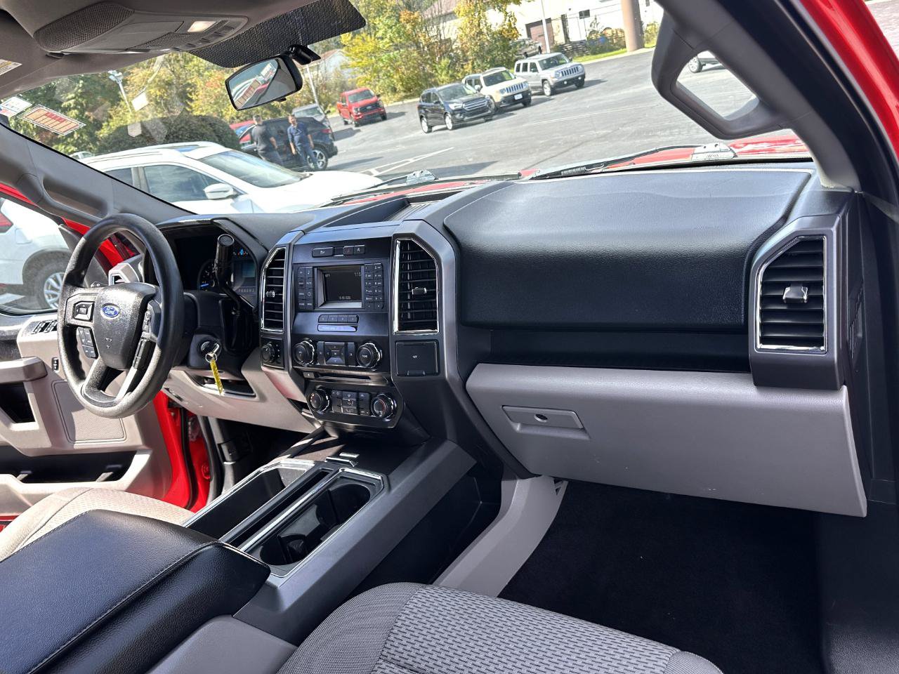 Used 2016 Ford F150 XLT AWD/4WD image 46