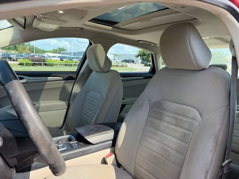 Used 2020 Ford Fusion SE FWD image 42