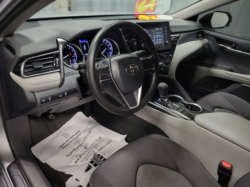 Used 2023 Toyota Camry LE FWD image 13