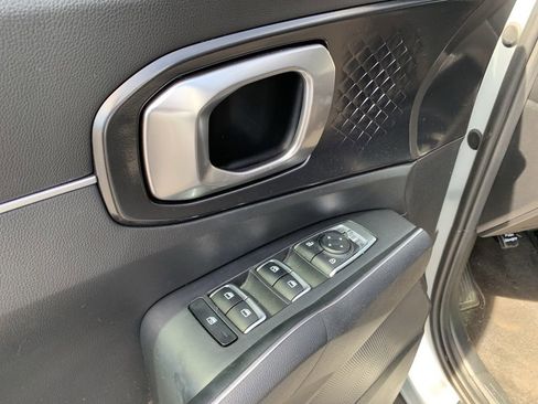 Used 2022 Kia Sorento LX FWD image 34