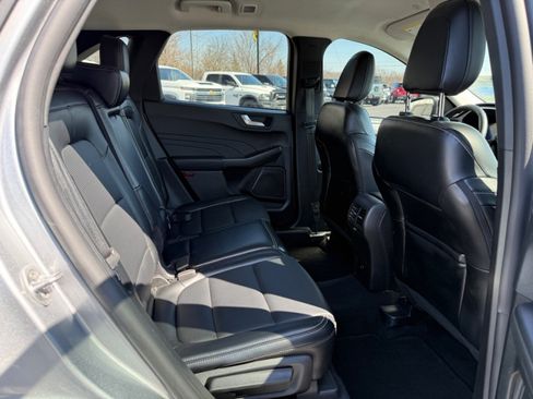 Used 2024 Ford Escape Platinum AWD/4WD image 26