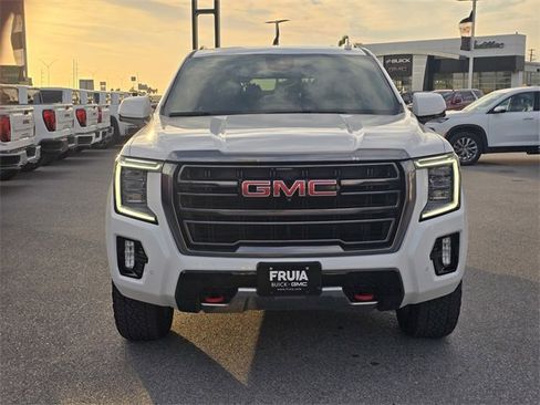 Used 2021 GMC Yukon AT4 w/ Technology Package image 2