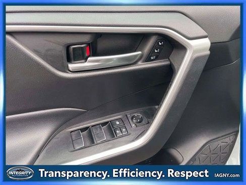 Certified 2021 Toyota RAV4 XLE Premium image 16