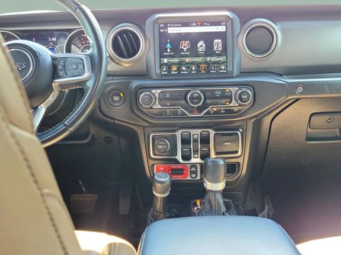 Used 2021 Jeep Wrangler Unlimited Rubicon image 12