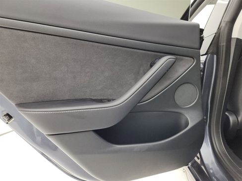 Used 2023 Tesla Model 3 Performance image 26