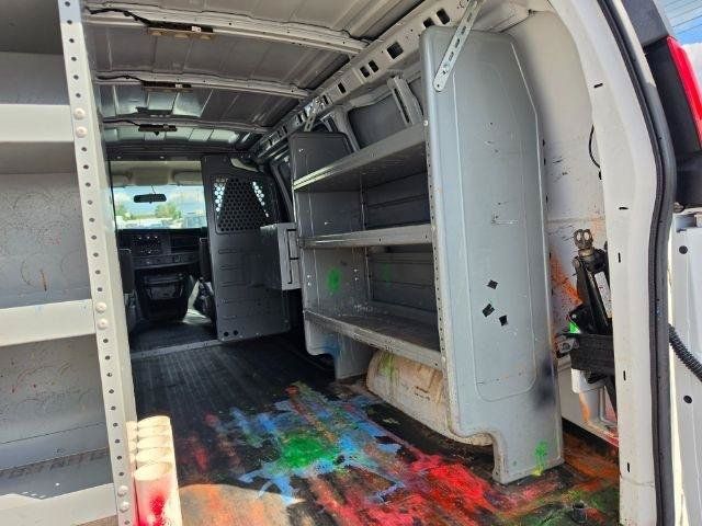 Used 2017 GMC Savana 2500 RWD image 33