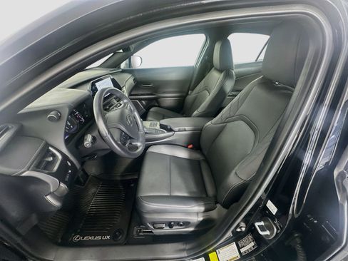 Used 2024 Lexus UX 250h FWD w/ Premium Package image 13