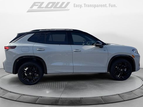 New 2026 Volkswagen Tiguan SE R-Line image 8