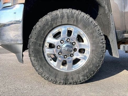 Used 2015 Chevrolet Silverado 2500 LTZ w/ Duramax Plus Package AWD/4WD image 4