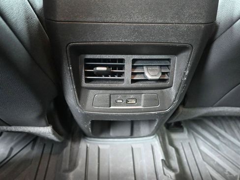 Used 2024 GMC Canyon AT4 w/ Canyon Safety Plus Package image 32