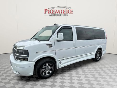 Used 2021 Chevrolet Express 2500 LS w/ Enhanced Convenience Package RWD image 1