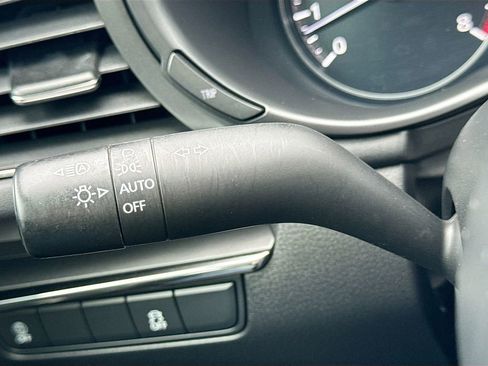 Used 2023 MAZDA MAZDA3 s image 13