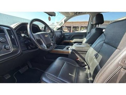 Used 2018 Chevrolet Silverado 1500 LTZ w/ Texas Edition AWD/4WD image 5