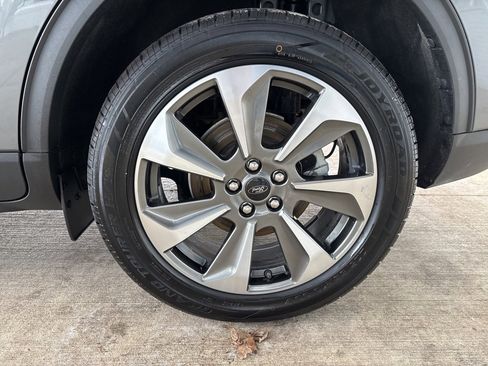 Used 2024 Ford Escape Platinum image 43