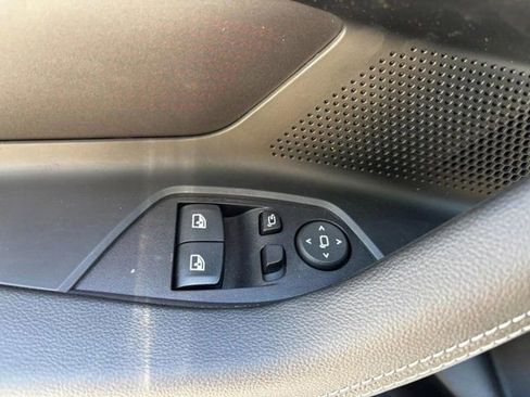 Used 2025 BMW 230i xDrive Coupe w/ Premium Package image 28