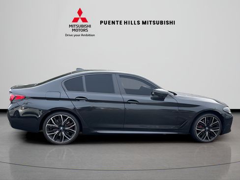 Used 2023 BMW 530e w/ M Sport Package RWD image 3