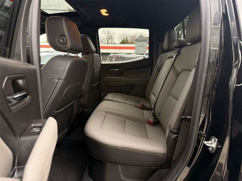 Used 2024 Chevrolet Colorado ZR2 w/ ZR2 Convenience Package III AWD/4WD image 39