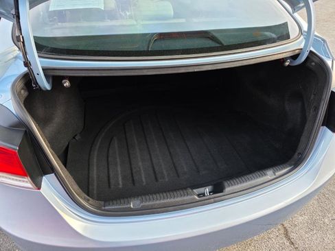 Used 2011 Hyundai Elantra Limited image 19
