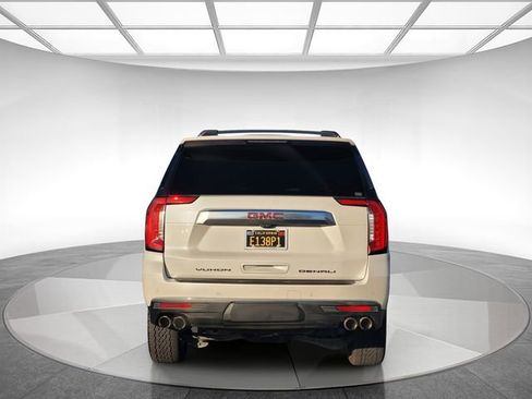 Used 2021 GMC Yukon XL Denali w/ Denali Premium Package image 6