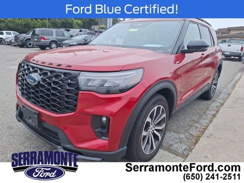 Used 2025 Ford Explorer ST-Line AWD/4WD image 3