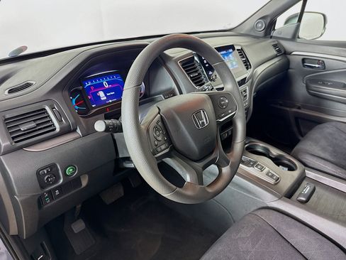 Certified 2022 Honda Pilot Sport image 8