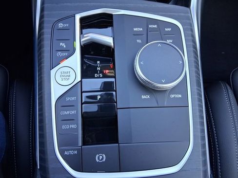 New 2026 BMW 330i Sedan w/ M Sport Package RWD image 16