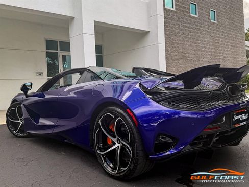 Used 2025 McLaren 750S Spider image 45