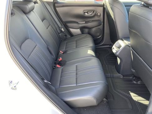 New 2026 Honda HR-V EX-L image 38