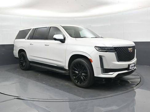 Used 2021 Cadillac Escalade ESV Luxury AWD/4WD image 1