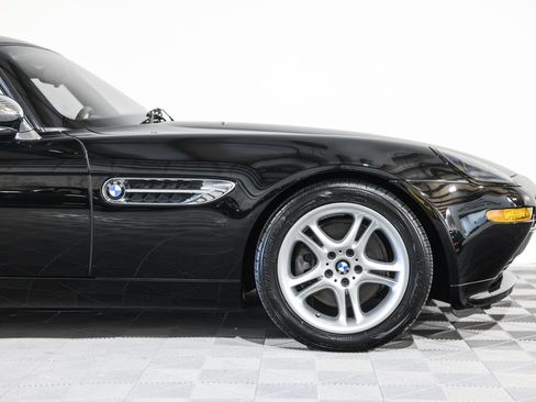 Used 2002 BMW Z8 RWD image 3