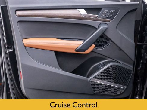 Used 2022 Audi Q5 e Prestige w/ Prestige Package image 12