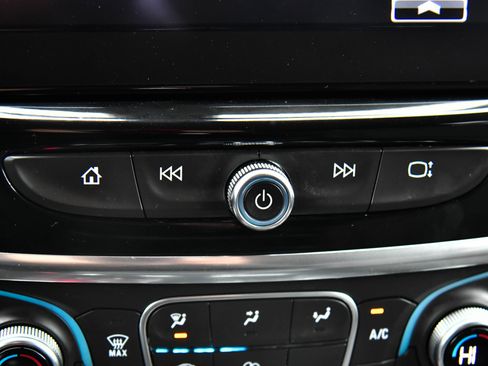 Used 2019 Chevrolet Traverse LT w/ LPO, Floor Liner Package image 23