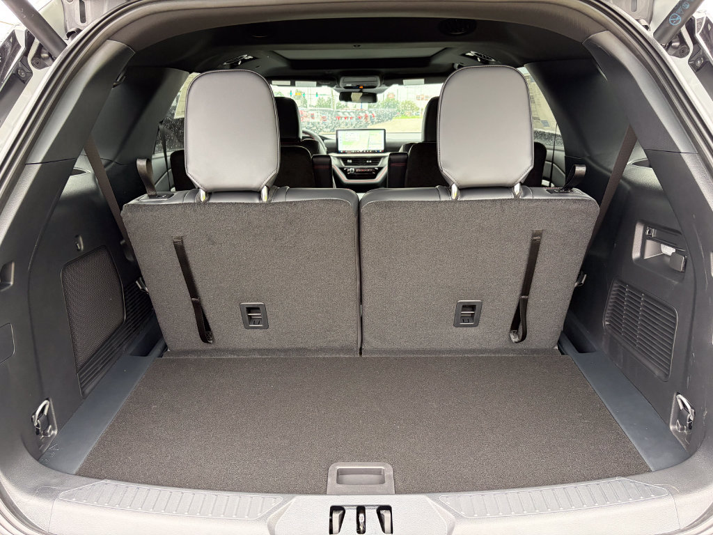 New 2026 Ford Explorer ST-Line w/ ST-Line Street Pack AWD/4WD image 16