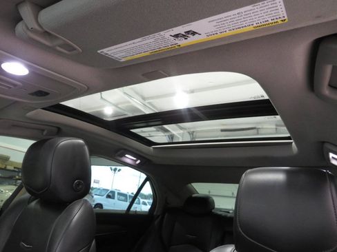 Used 2019 Cadillac CTS Luxury RWD image 27