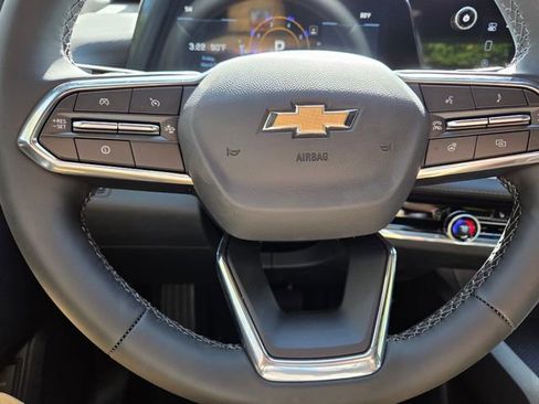 New 2026 Chevrolet Equinox LT w/ Convenience Package II image 29