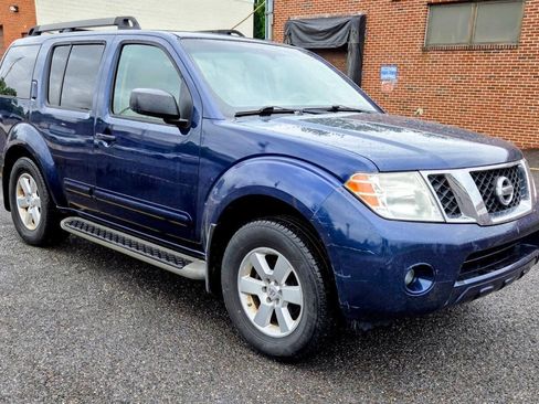 Used 2012 Nissan Pathfinder SV AWD/4WD image 4