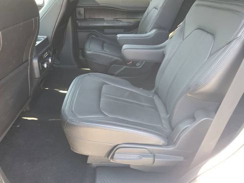 Used 2020 Ford Expedition Limited RWD image 23