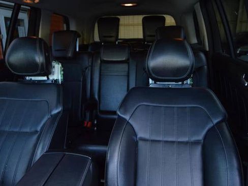 Used 2014 Mercedes-Benz GL 450 GL 450 4MATIC AWD 4dr SUV image 15