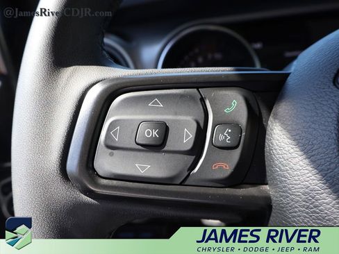Used 2023 Jeep Wrangler Unlimited w/ Cold Weather Group AWD/4WD image 25
