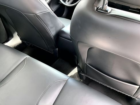 Used 2023 MAZDA MAZDA3 s FWD image 19